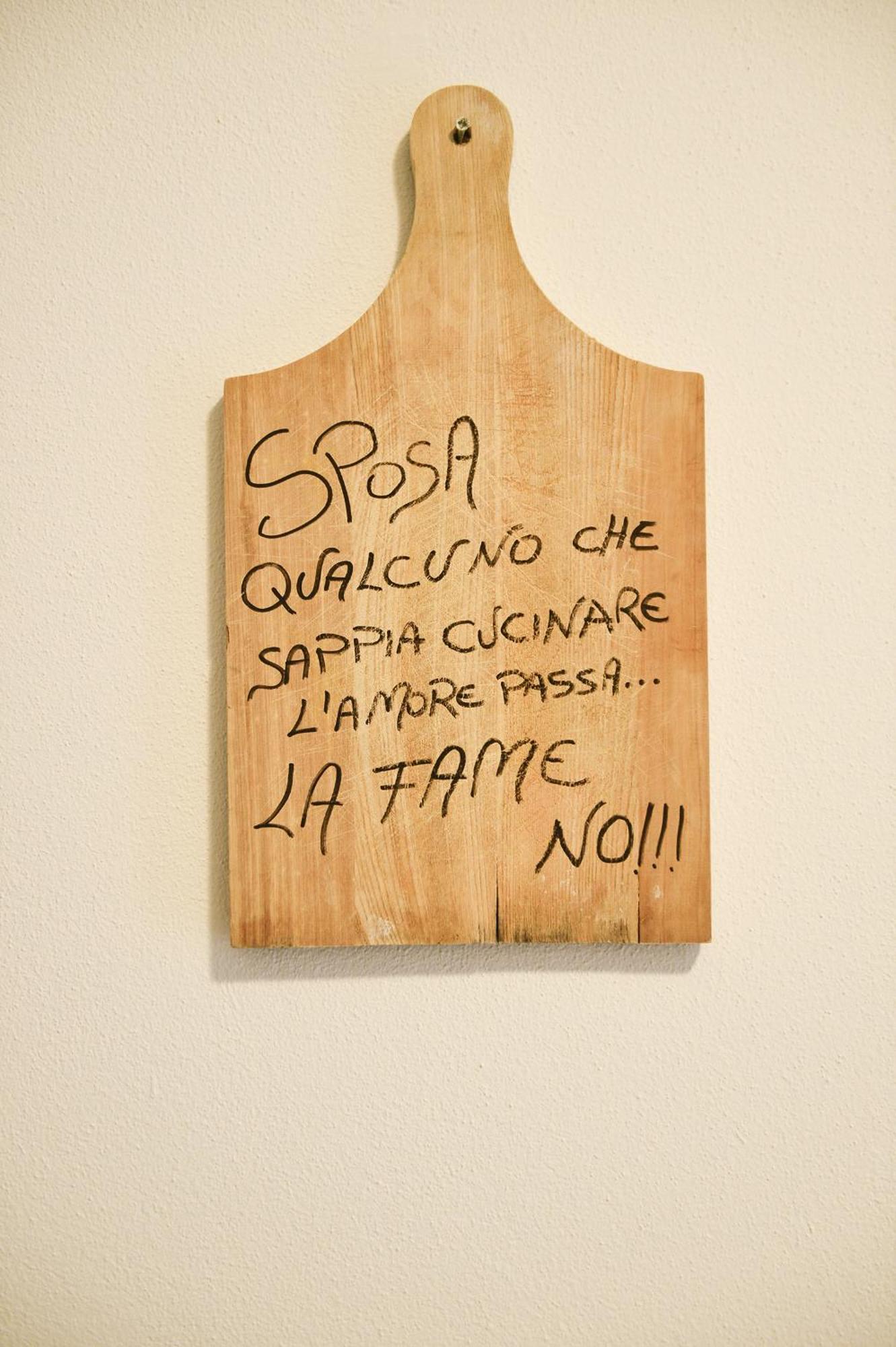 A Casa Di Sole Brovello Apartment Exterior foto